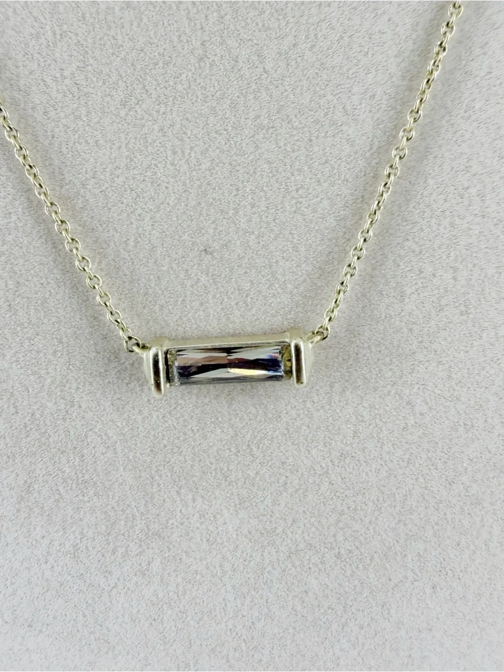 Kendra Scott Gray Irredescent Pendant Gold Plated Necklace